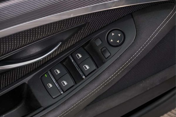 BMW 520 - Image 12