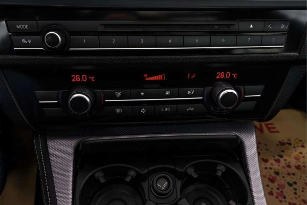 BMW 520 - Image 6