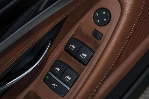 BMW 525 - Image 11
