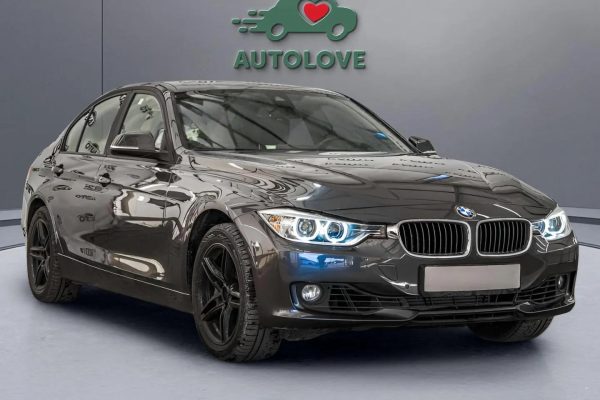 BMW 335 - Image 2
