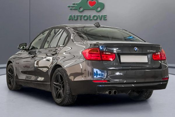 BMW 335 - Image 3