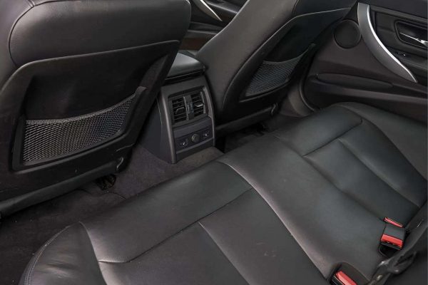 BMW 335 - Image 29