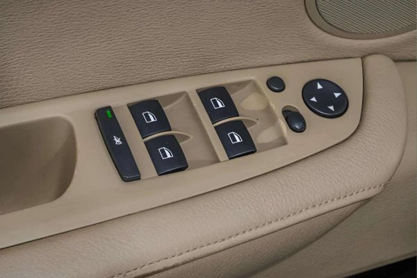 BMW X5 - Image 12