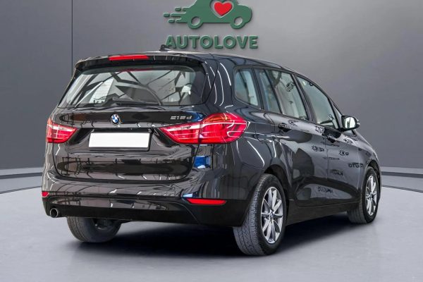 BMW 216 - Image 4