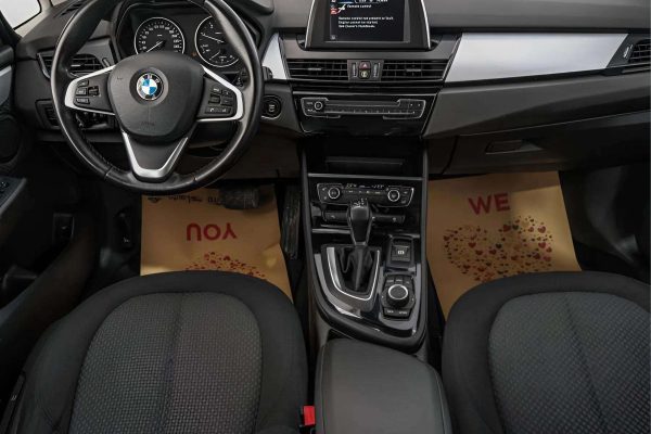 BMW 216 - Image 25