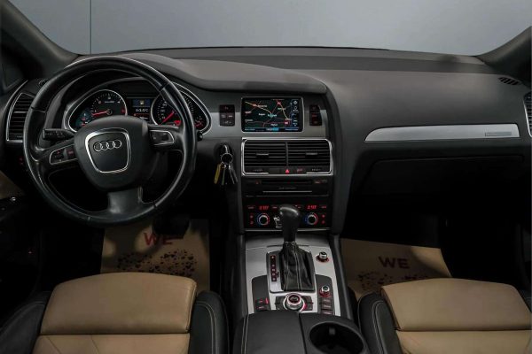 Audi Q7 - Image 34