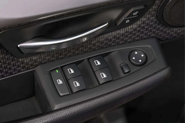 BMW 216 - Image 12
