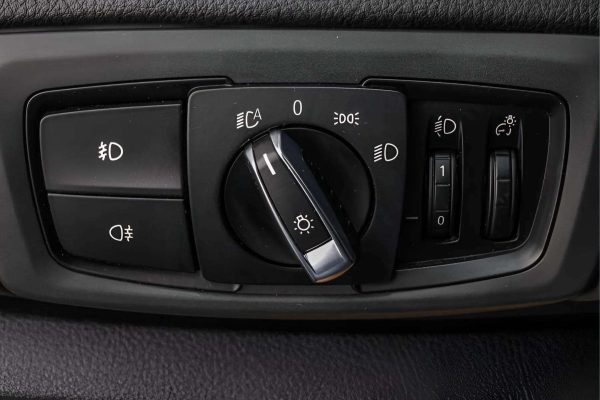 BMW 216 - Image 9