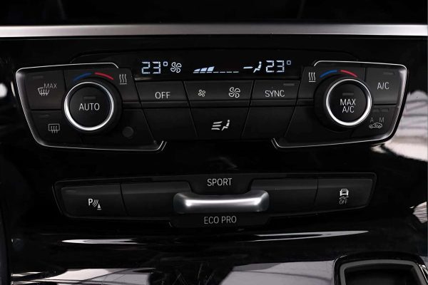 BMW 216 - Image 8