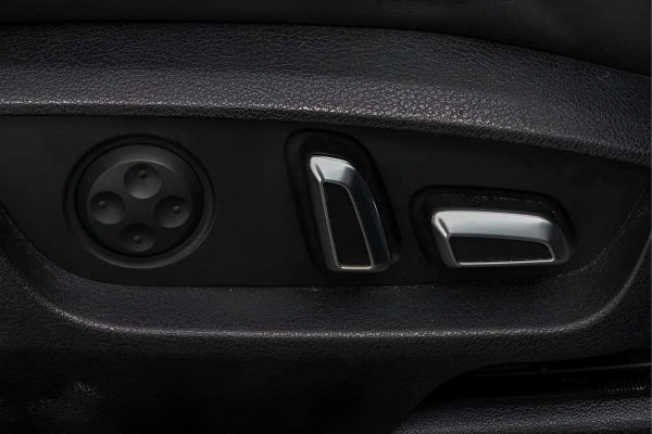 Audi Q7 - Image 26
