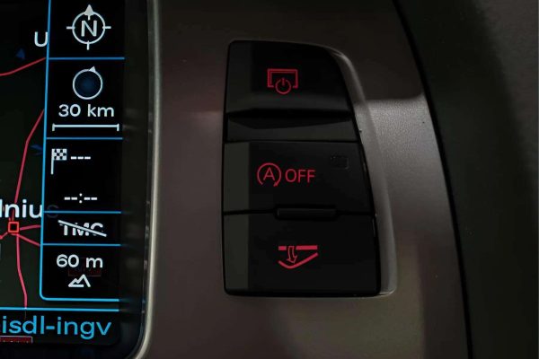 Audi Q7 - Image 18