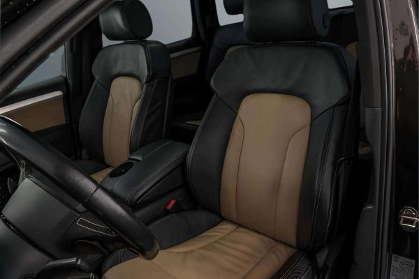 Audi Q7 - Image 12