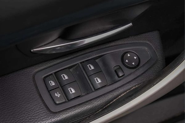 BMW 320 Gran Turismo - Image 10