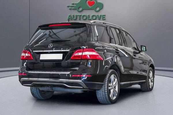 Mercedes-Benz ML250 - Image 4