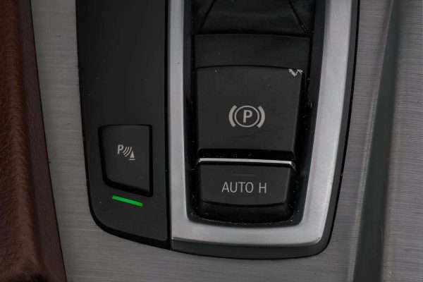 BMW 530 - Image 21