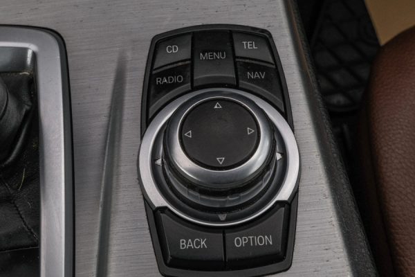 BMW 530 - Image 20
