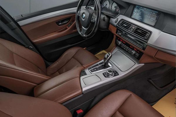 BMW 530 - Image 14