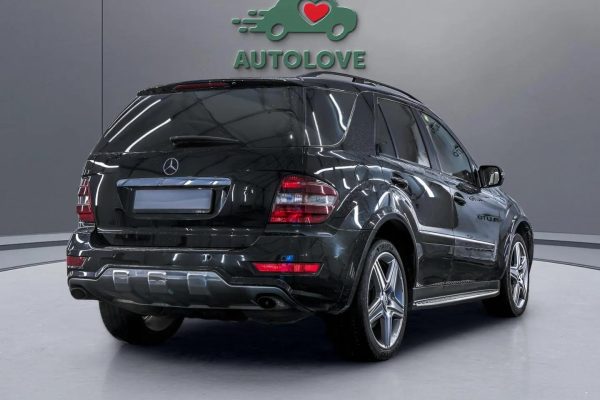 Mercedes Benz ML320 - Image 4