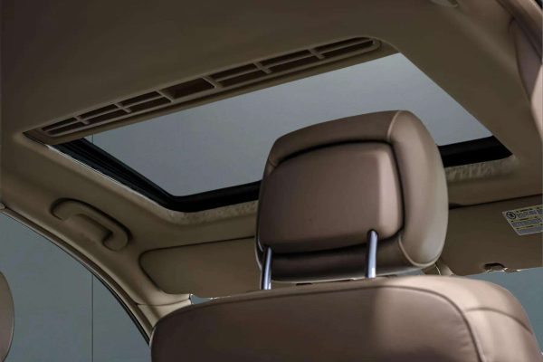 Mercedes Benz ML320 - Image 18