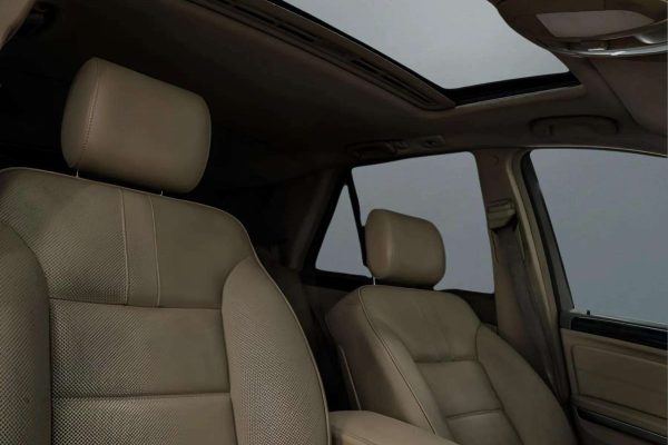 Mercedes Benz ML320 - Image 13