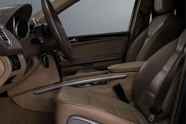 Mercedes Benz ML320 - Image 10