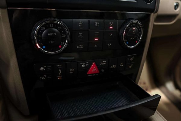 Mercedes Benz ML320 - Image 5