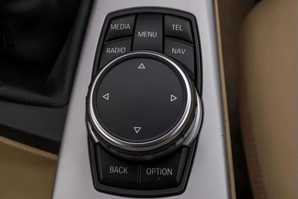 BMW 318 - Image 17