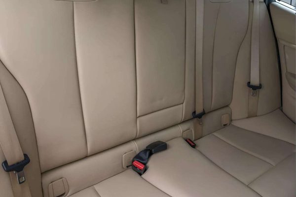 BMW 318 - Image 13