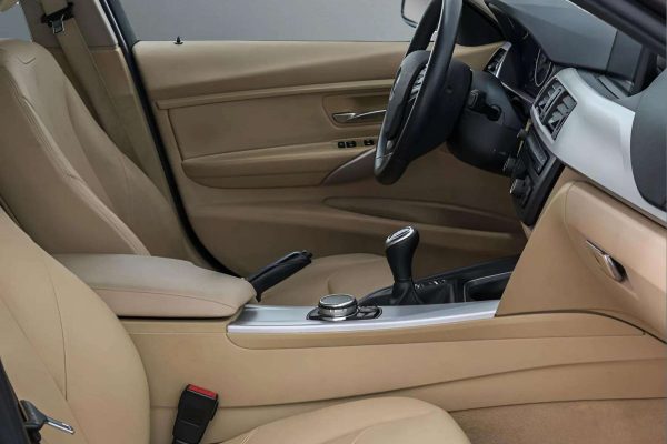 BMW 318 - Image 11