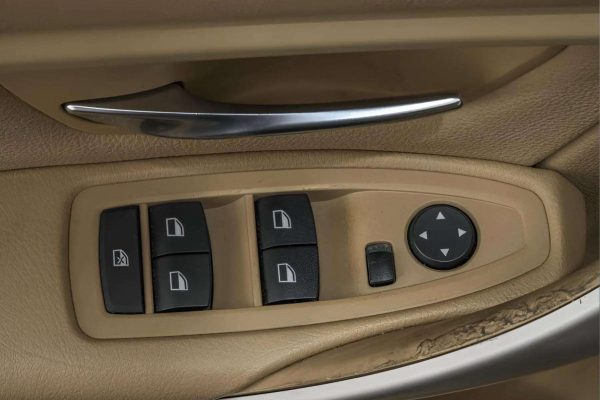 BMW 318 - Image 9
