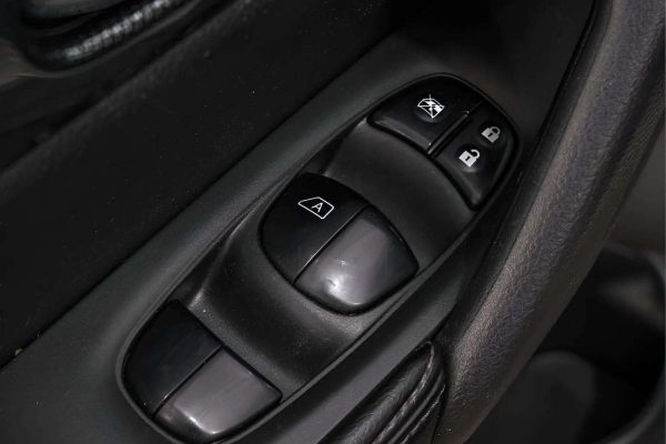 Nissan X-Trail - Image 13