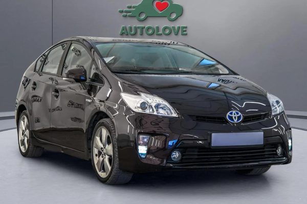 Toyota Prius - Image 2
