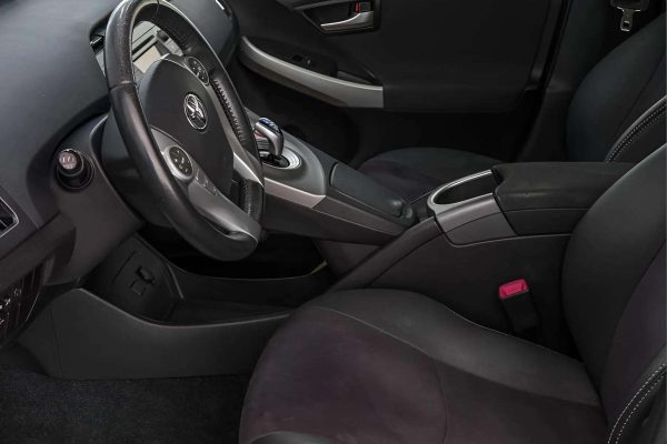 Toyota Prius - Image 7