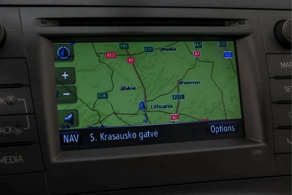 Toyota Prius - Image 6
