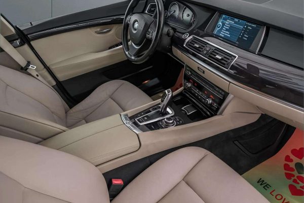 BMW 535 Gran Turismo - Image 14