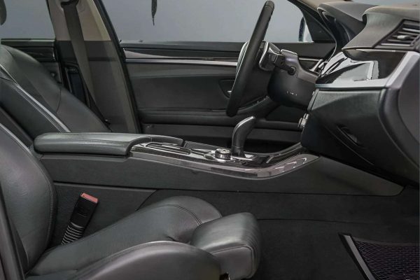 BMW 525 - Image 13
