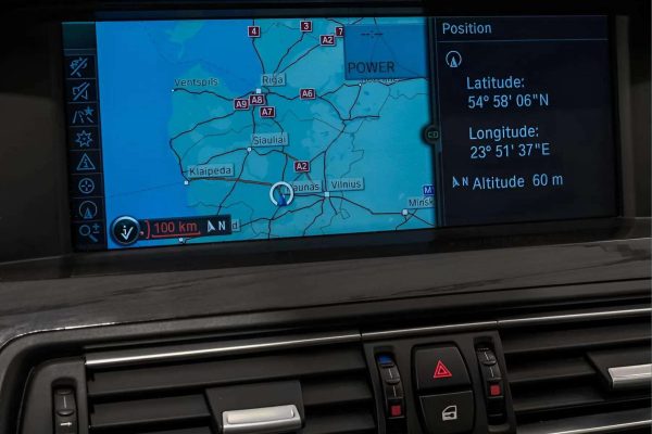BMW 525 - Image 6
