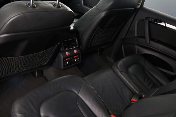 Audi Q7 - Image 27