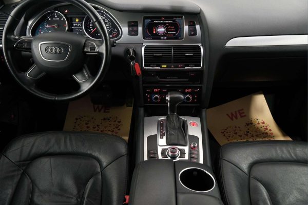 Audi Q7 - Image 25