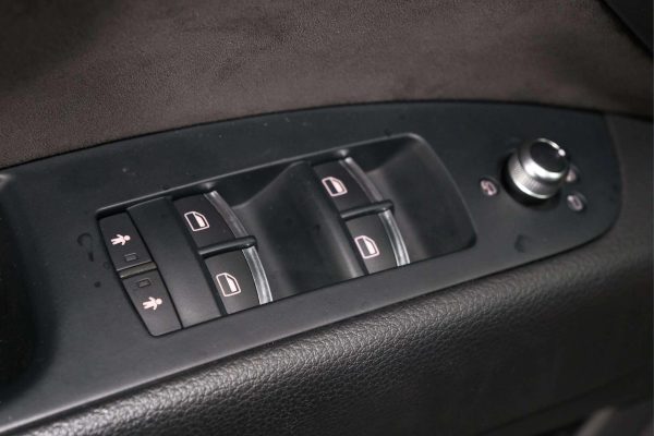 Audi Q7 - Image 13