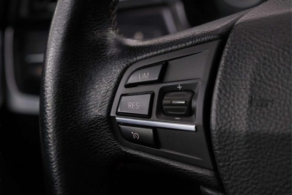 BMW 520 - Image 23