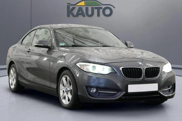 BMW 220 - Image 2