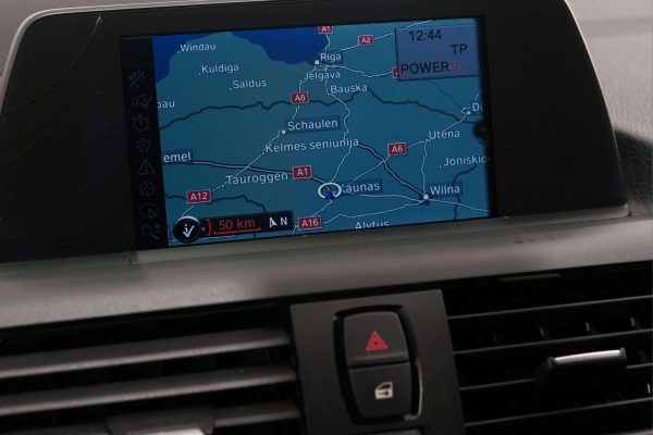 BMW 220 - Image 6