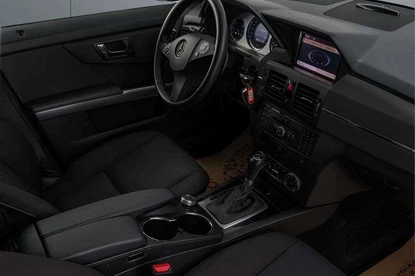 Mercedes-Benz GLK320 - Image 14
