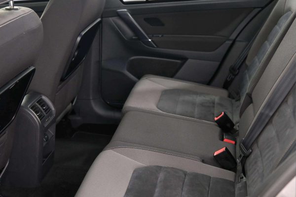 Volkswagen Golf Sportsvan - Image 27