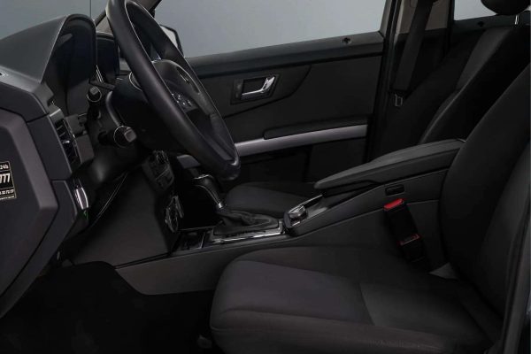 Mercedes-Benz GLK320 - Image 10