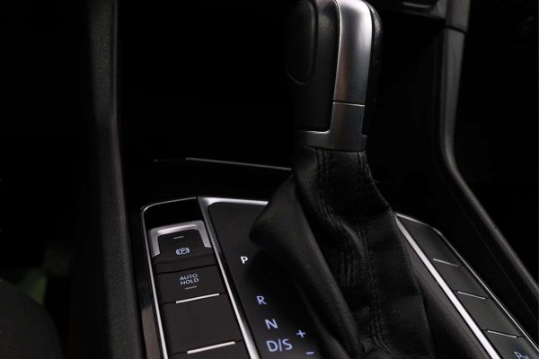 Volkswagen Golf Sportsvan - Image 20