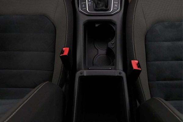 Volkswagen Golf Sportsvan - Image 18