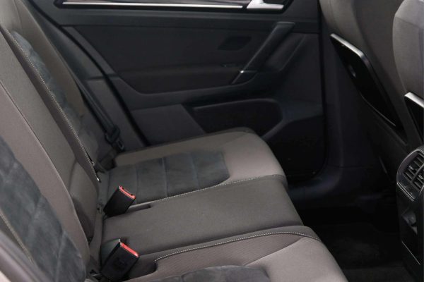 Volkswagen Golf Sportsvan - Image 16