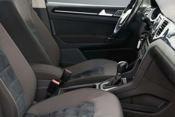 Volkswagen Golf Sportsvan - Image 13